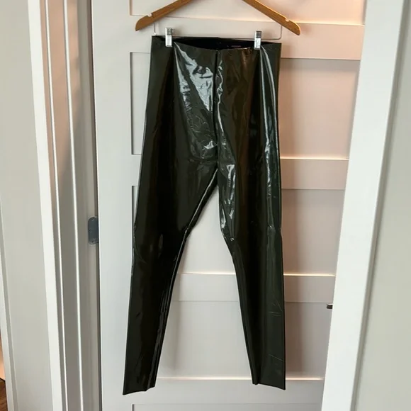 Commando Faux Patent Leather Leggings - Picture 2 of 6